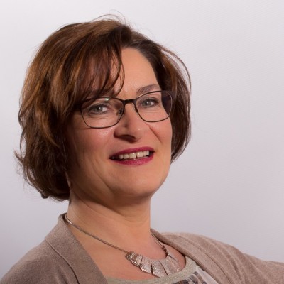 Christine Mierlo